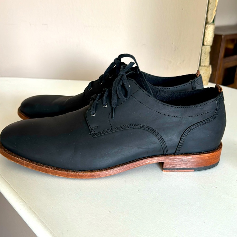 Men’s Cole Haan Feathercraft Oxford shoes, size 12,used,still in good condition